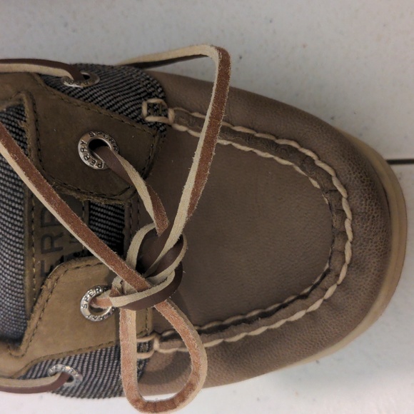 Women's Sperry tan boat shoes size 7.5 - Picture 3 of 7